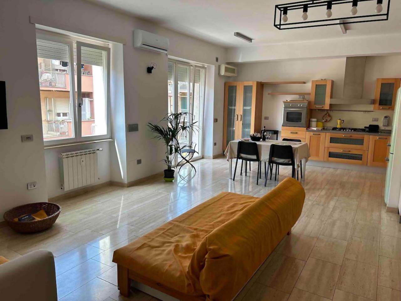 Gabbo - House Roma